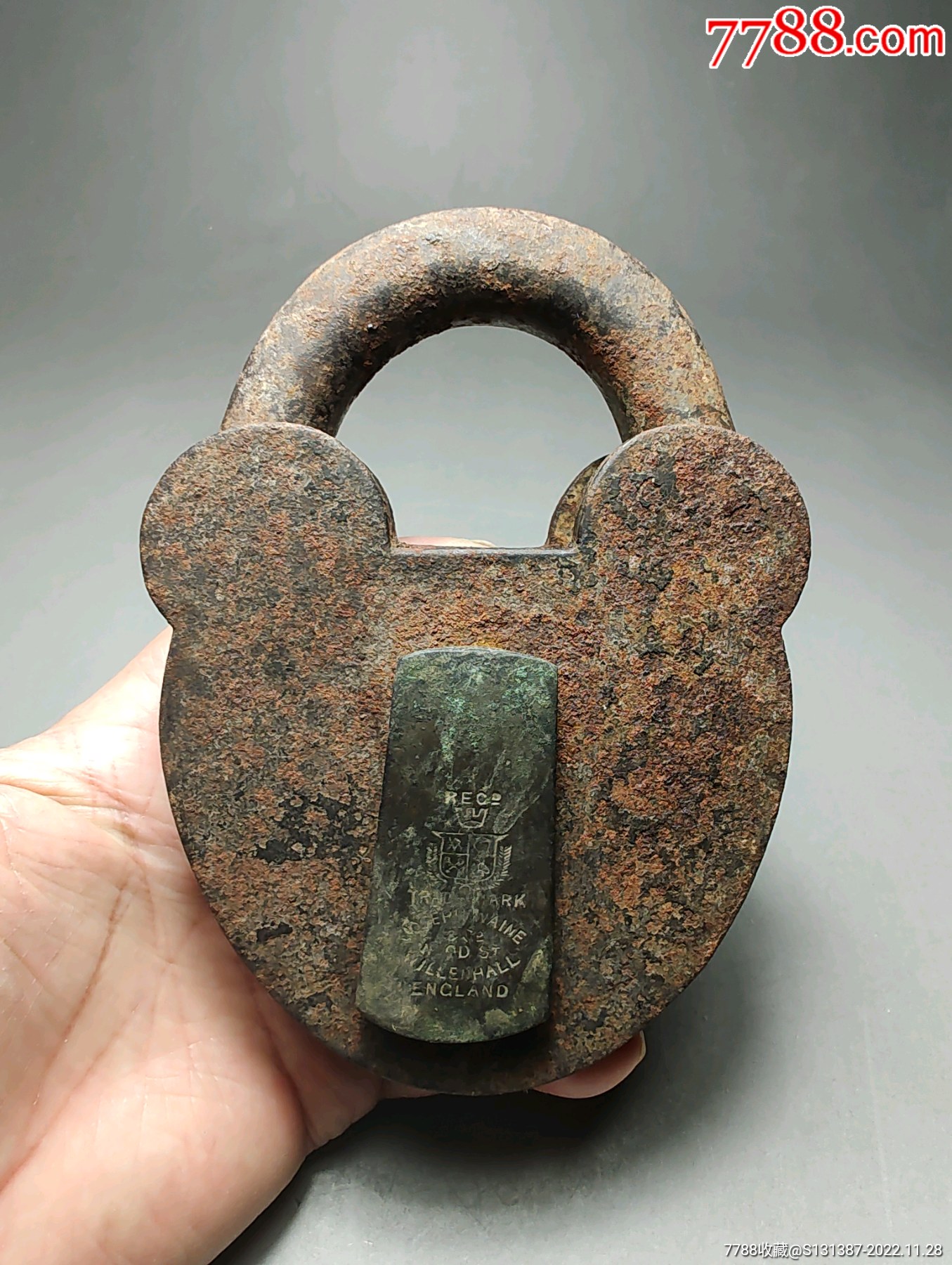 民国二战时期英国超大铁锁