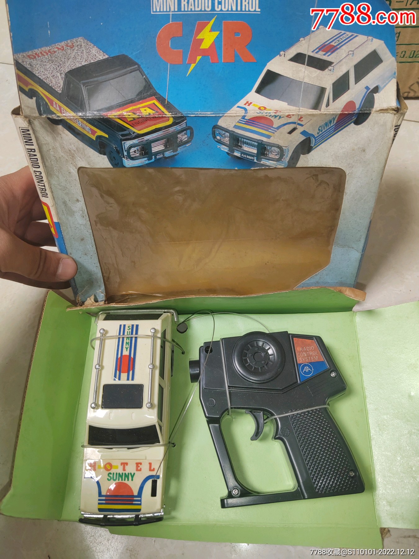 com)>首页>拍卖>其他传统玩具>90年代原装带盒遥控汽车_价格20元