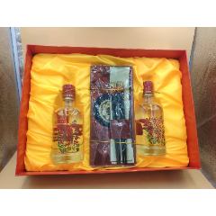 2010年茅臺酒廠出品{金虎獻瑞}禮盒500ml*2,52°濃香-價格:166元-au