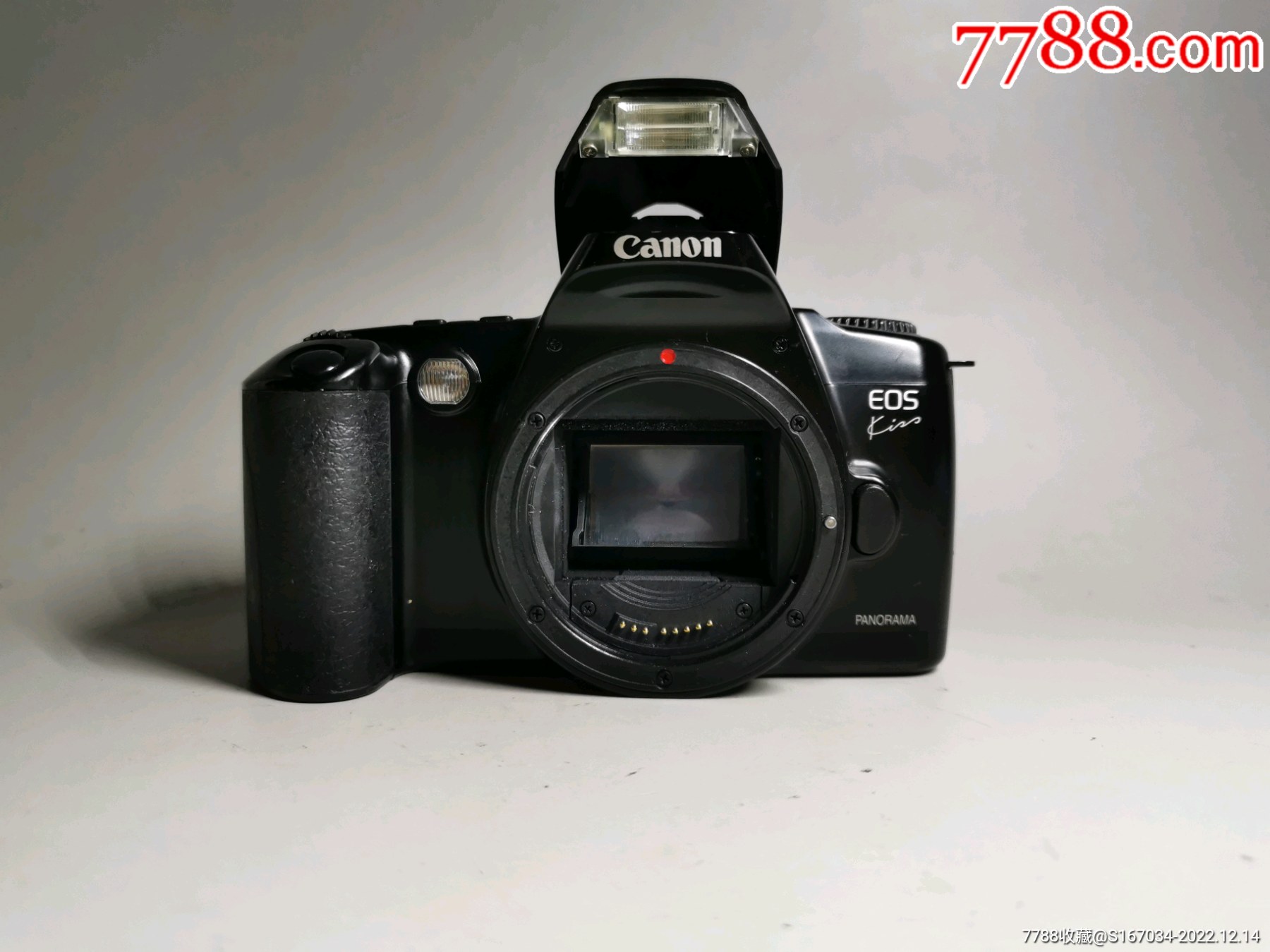 佳能,canoneoskiss1,胶片相机单机身,品相很好,试机正常可用,背面的