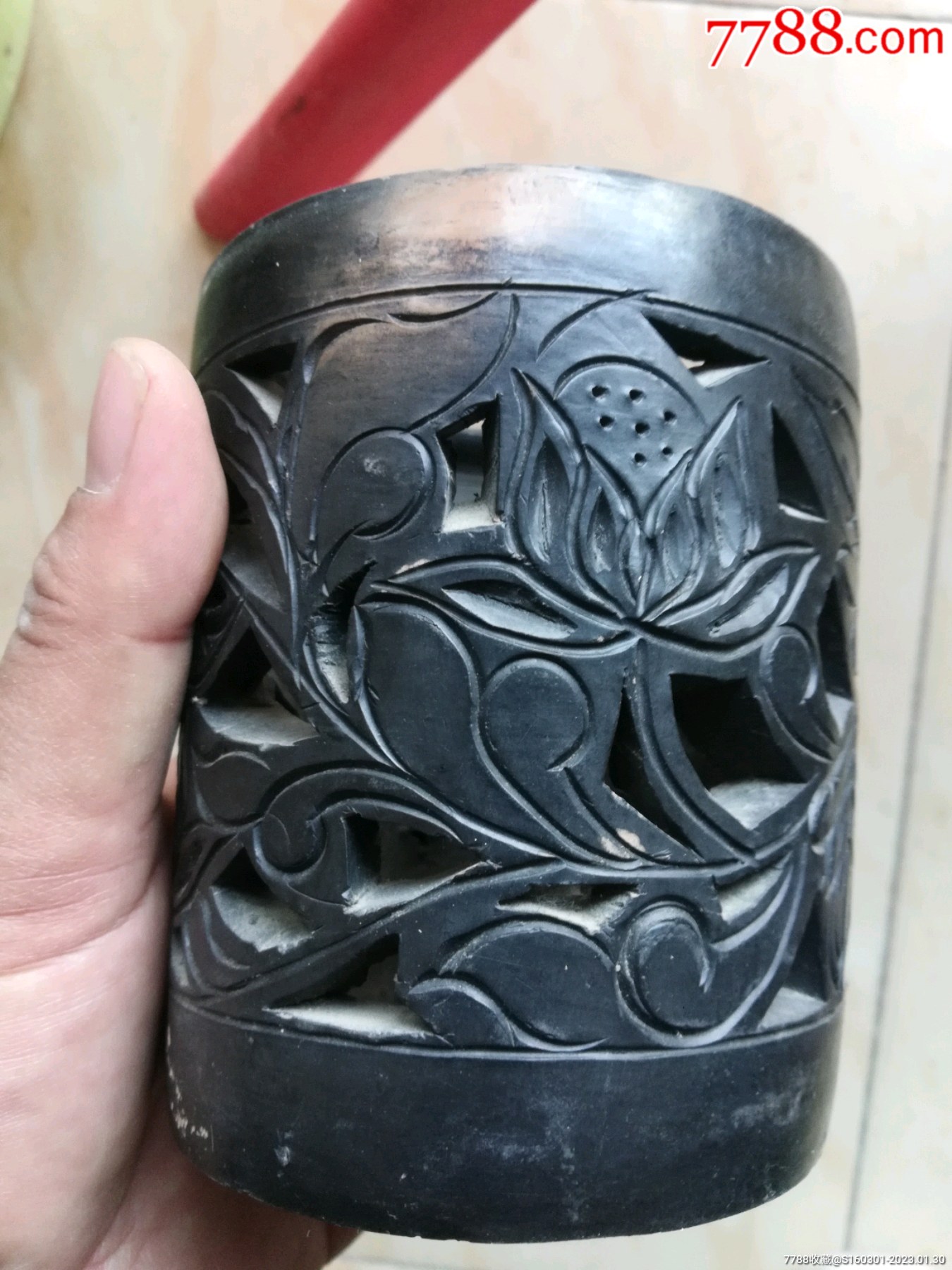 精美黑陶纯手工笔筒