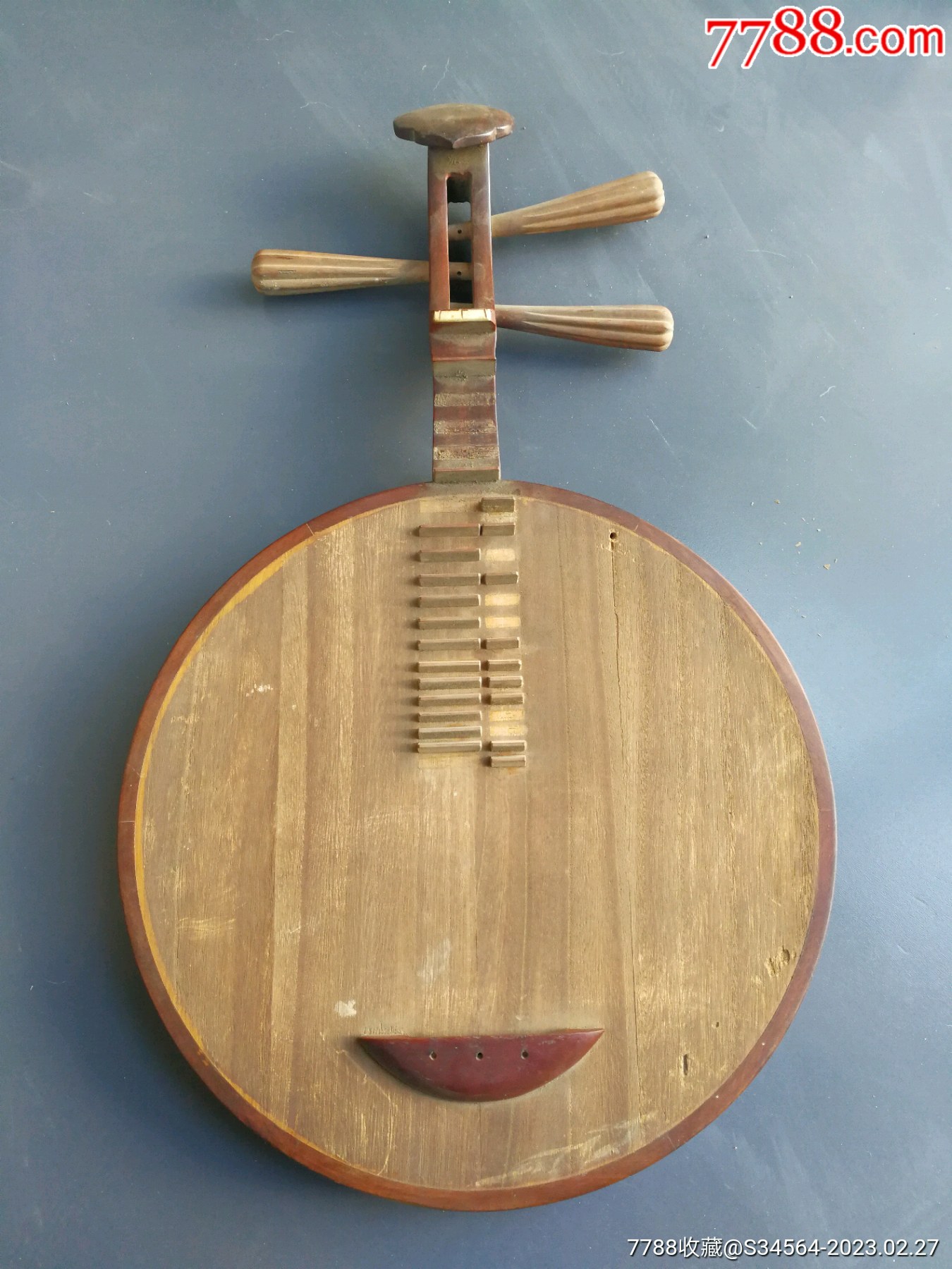 民国黄花梨琵琶一个带鬼脸