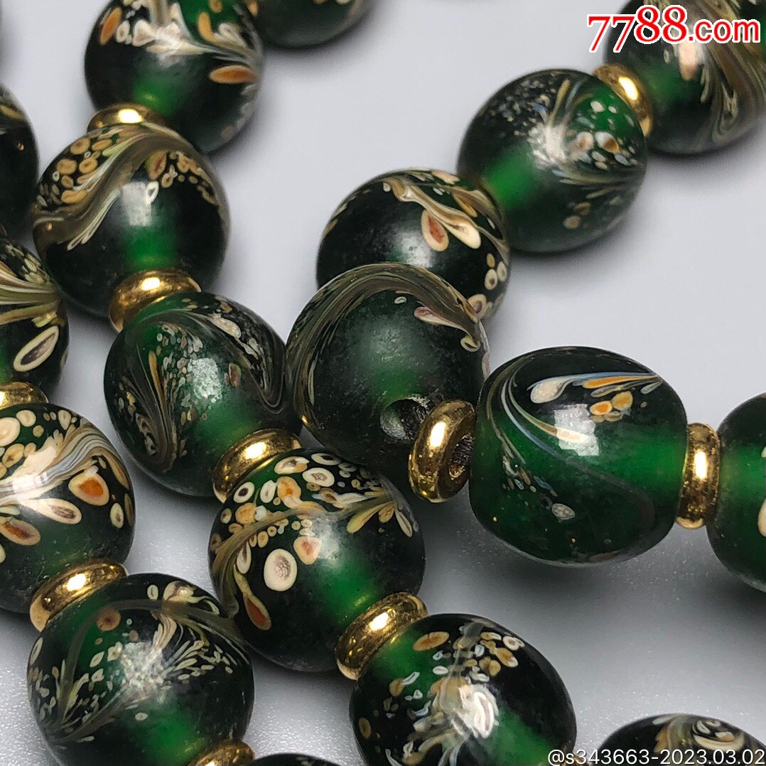 乡下偶遇老者珍藏老琉璃凤尾佛珠项链尺寸:12毫米*54颗琉璃自古以