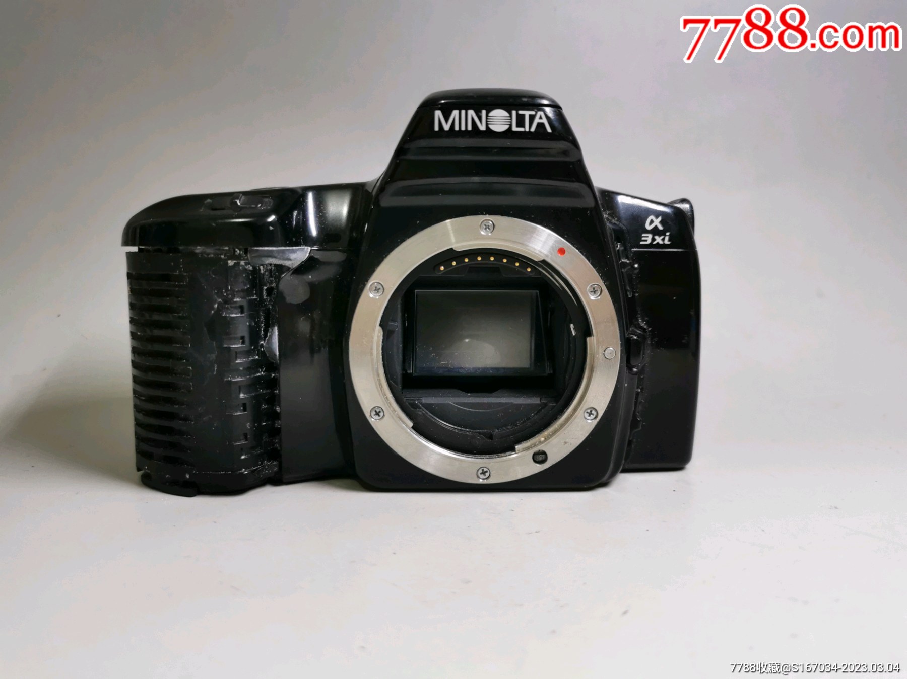 美能达,minoltaa3xi胶片相机单机身,品相如图,能通电,各项不灵敏,配件