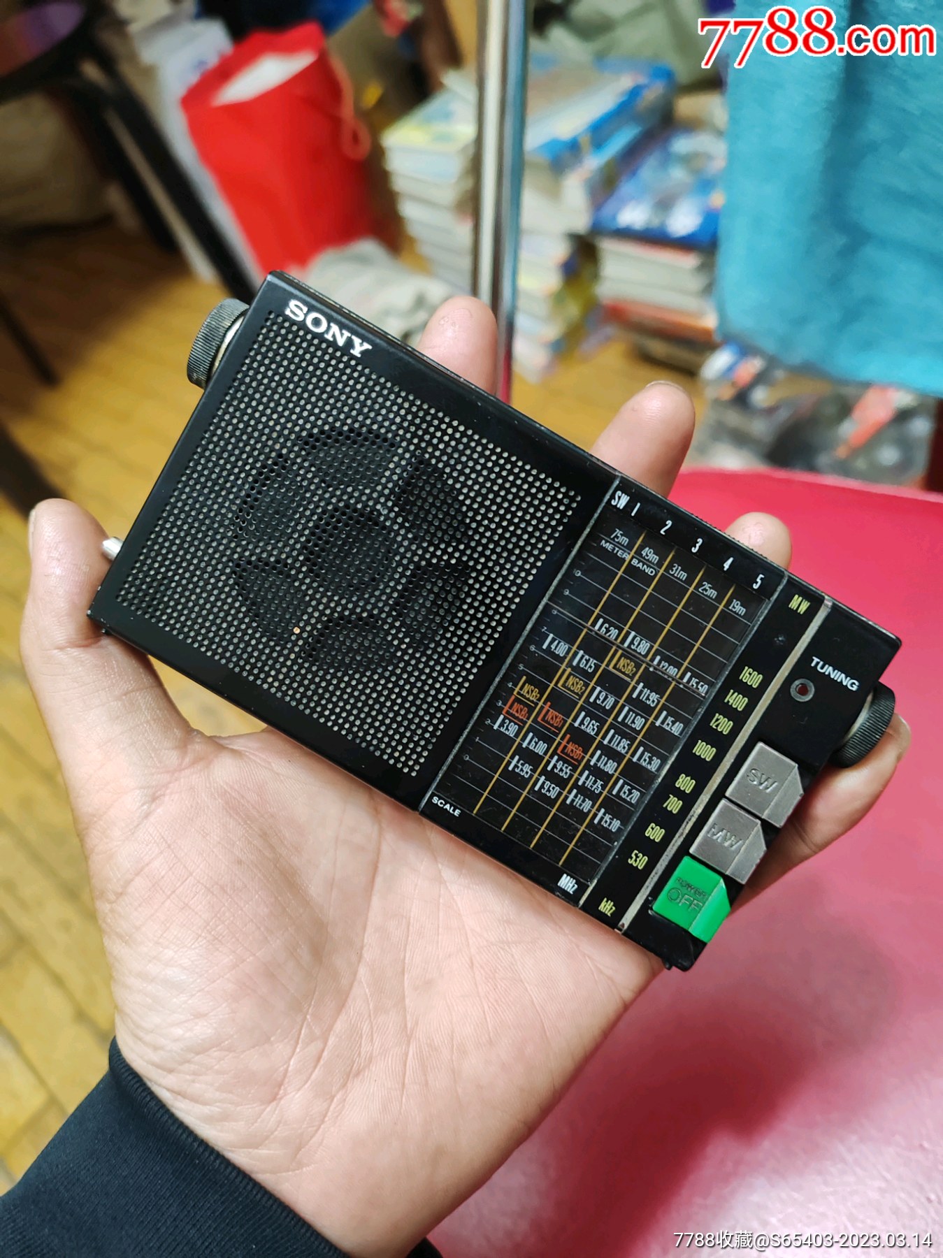 索尼icr4800收音机收不到台调节音量的时候滋啦滋啦声音具体看图吧