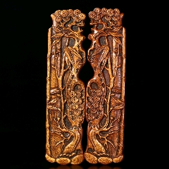 花梨木雕刻瑞兽如意镶宝石镇纸镇尺一对,长26厘米宽6.2厘米厚2.