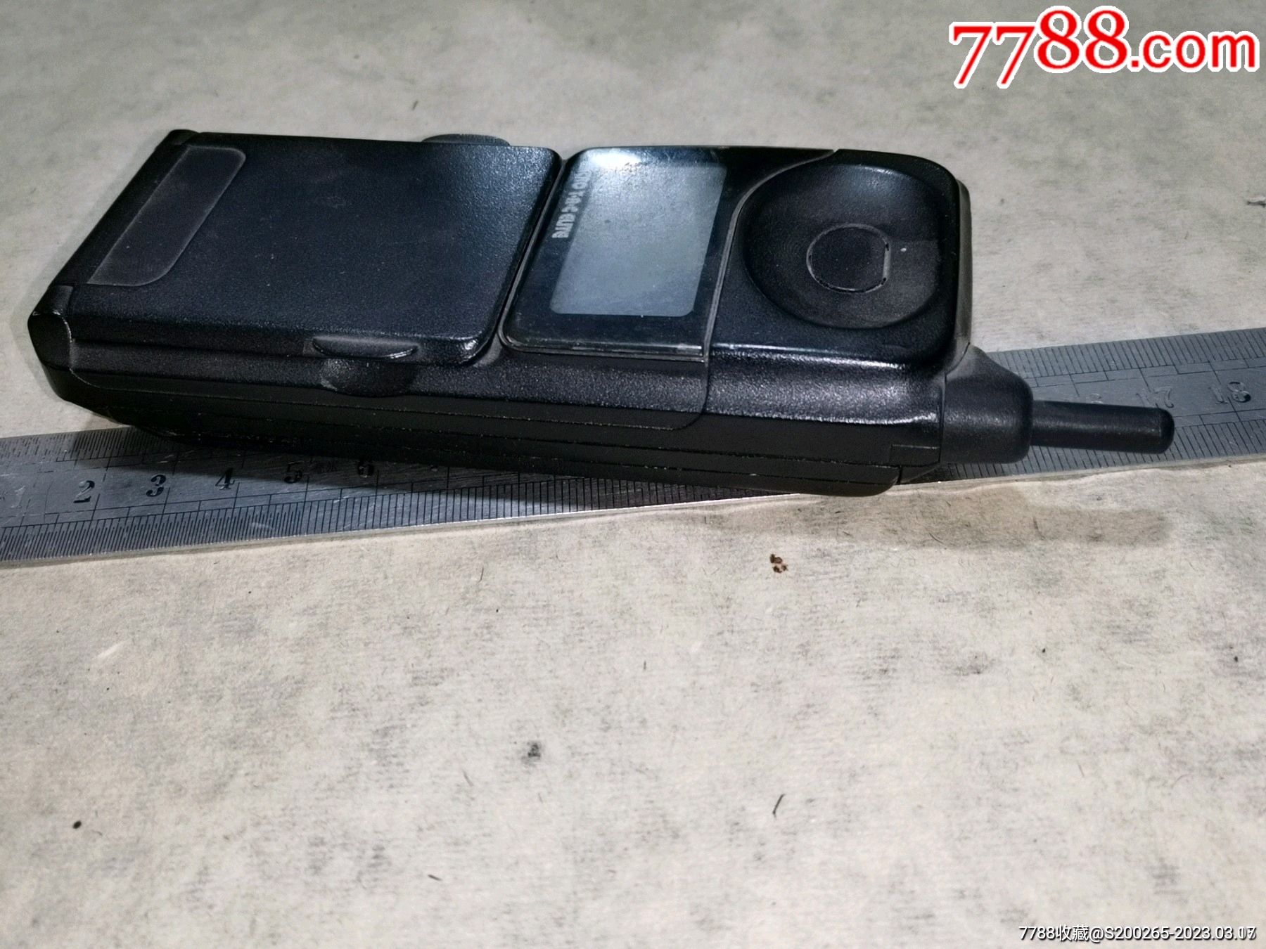 保存很好的摩托罗拉大哥大二哥大翻盖手机168c原装未动