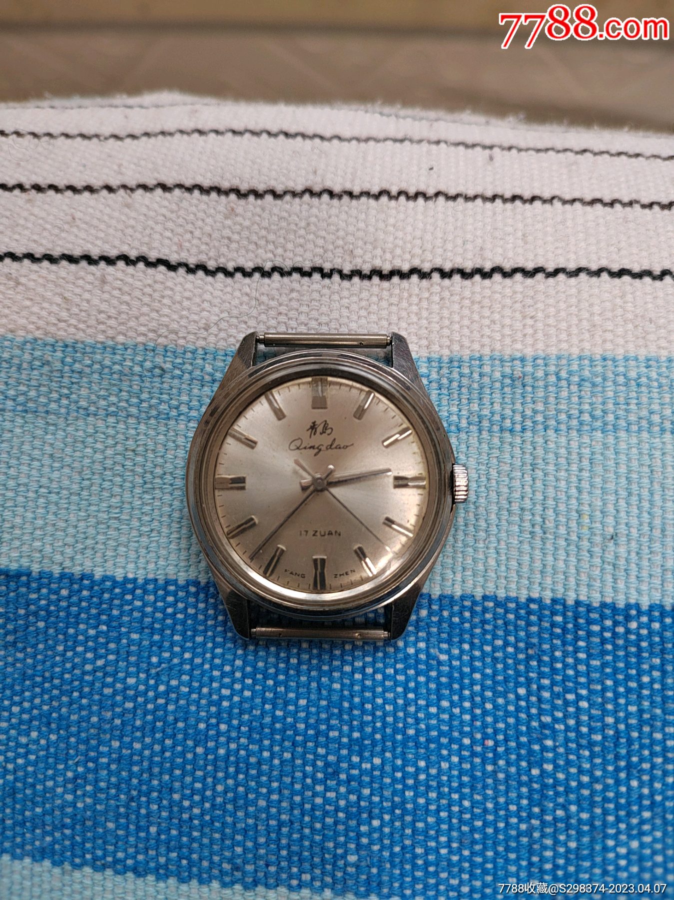 国产青岛701机械手表