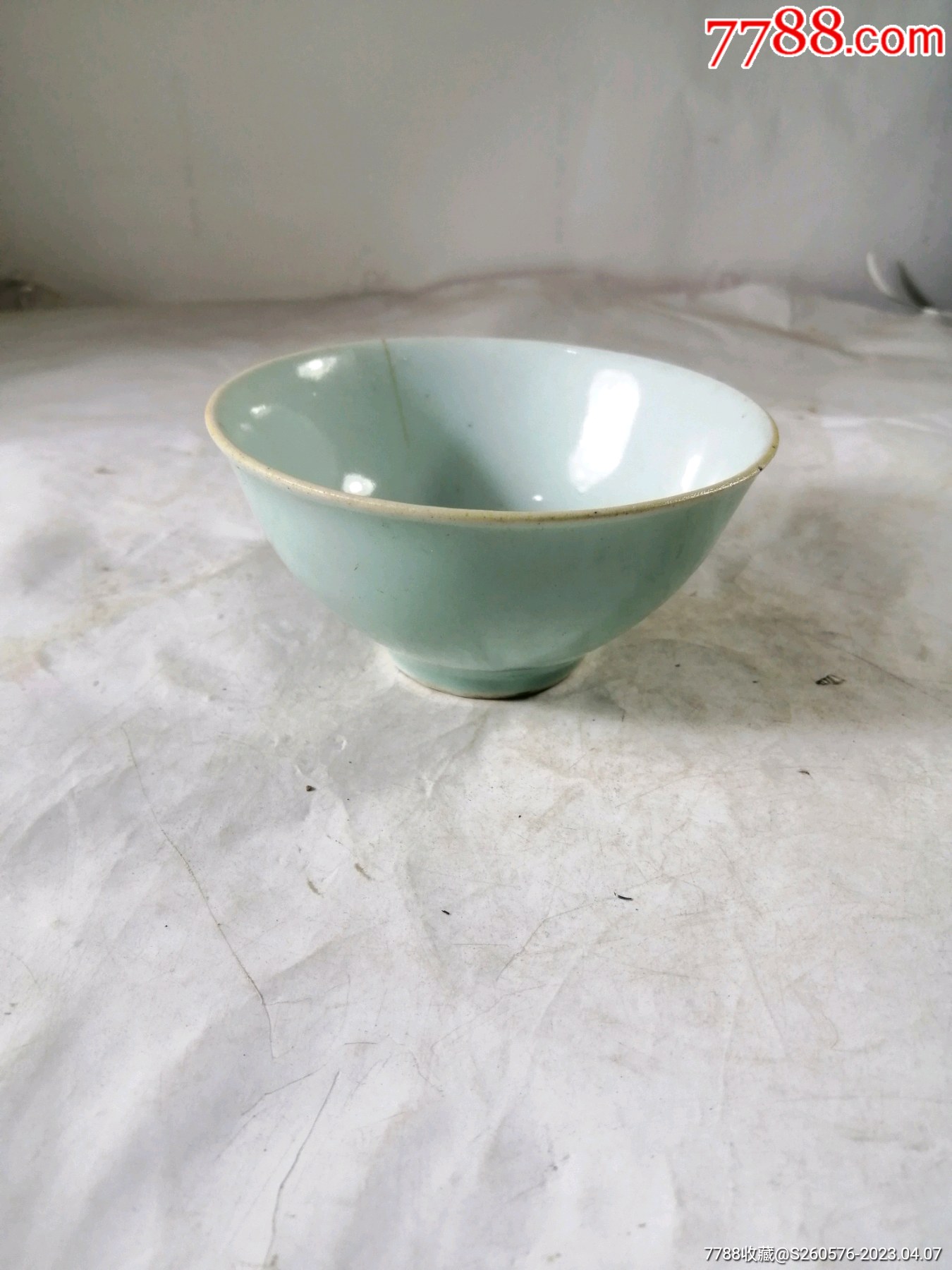 清代豆青秞小碗