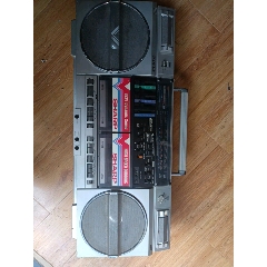 本原产夏普575收录机,喇叭原装,原装货,成色新