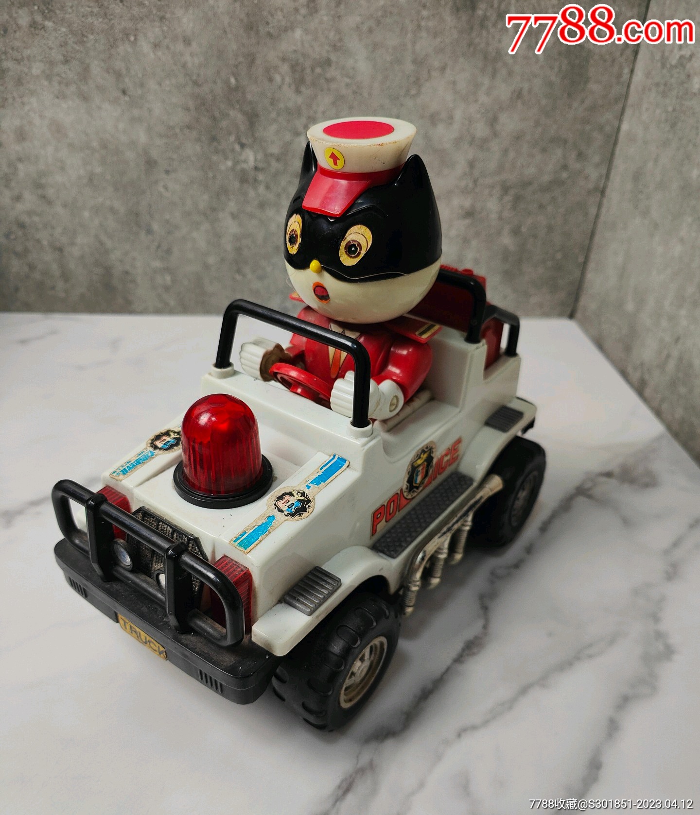 老玩具黑猫警长有动力灯亮