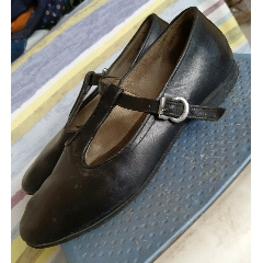 70年代女式皮鞋(漂亮,需申请批条购买,时代味浓)