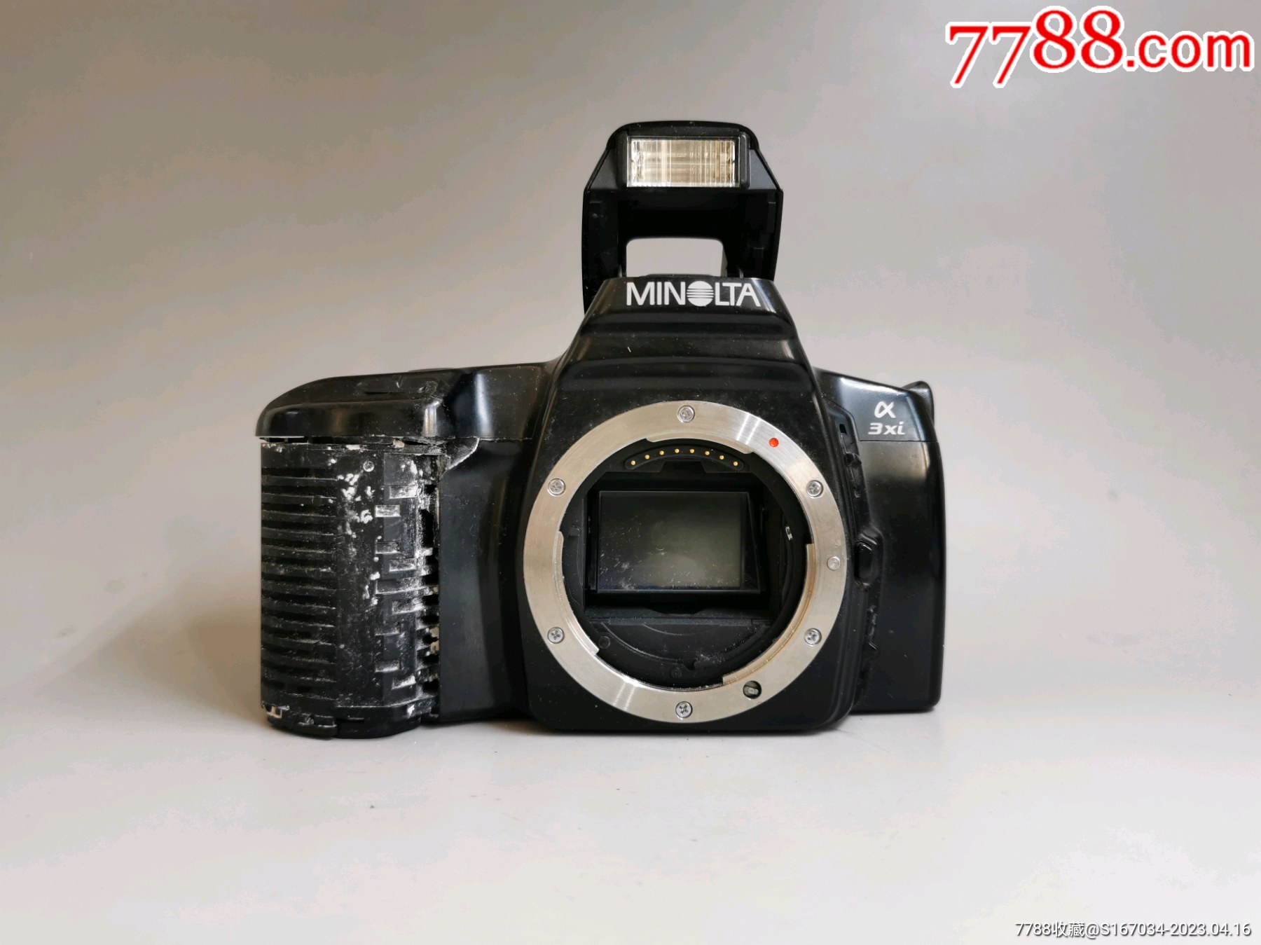 美能达,minoltaa3xi胶片相机单机身,品相如图,手柄处老化,基本试机