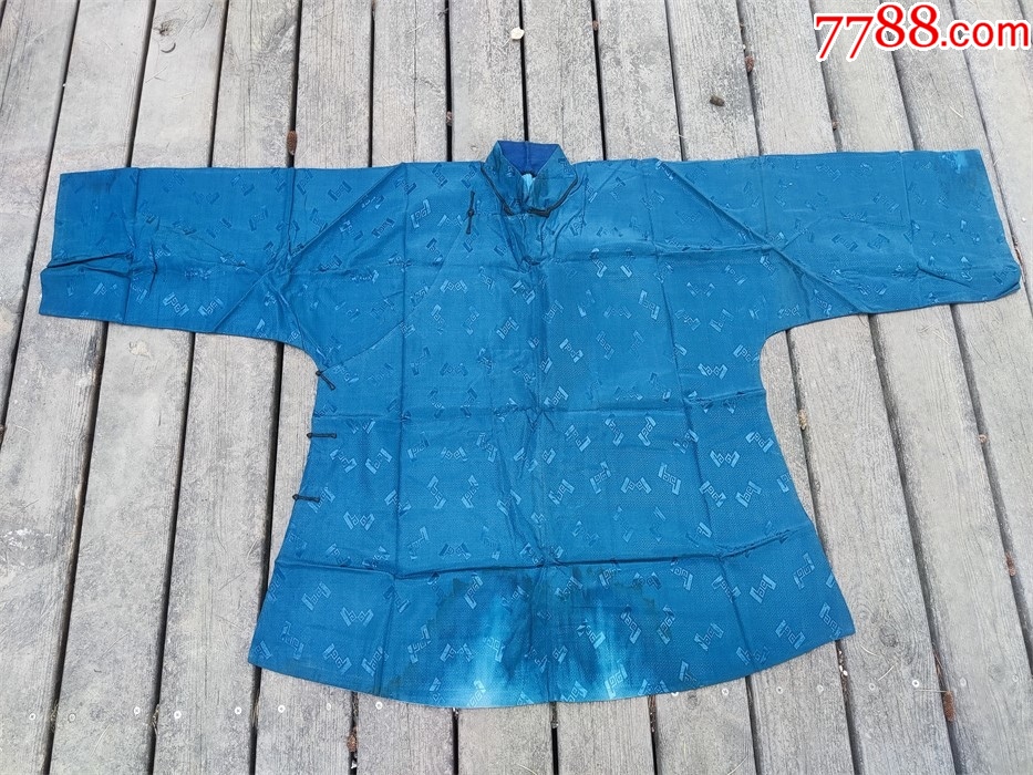 民国时期大襟丝绸上衣