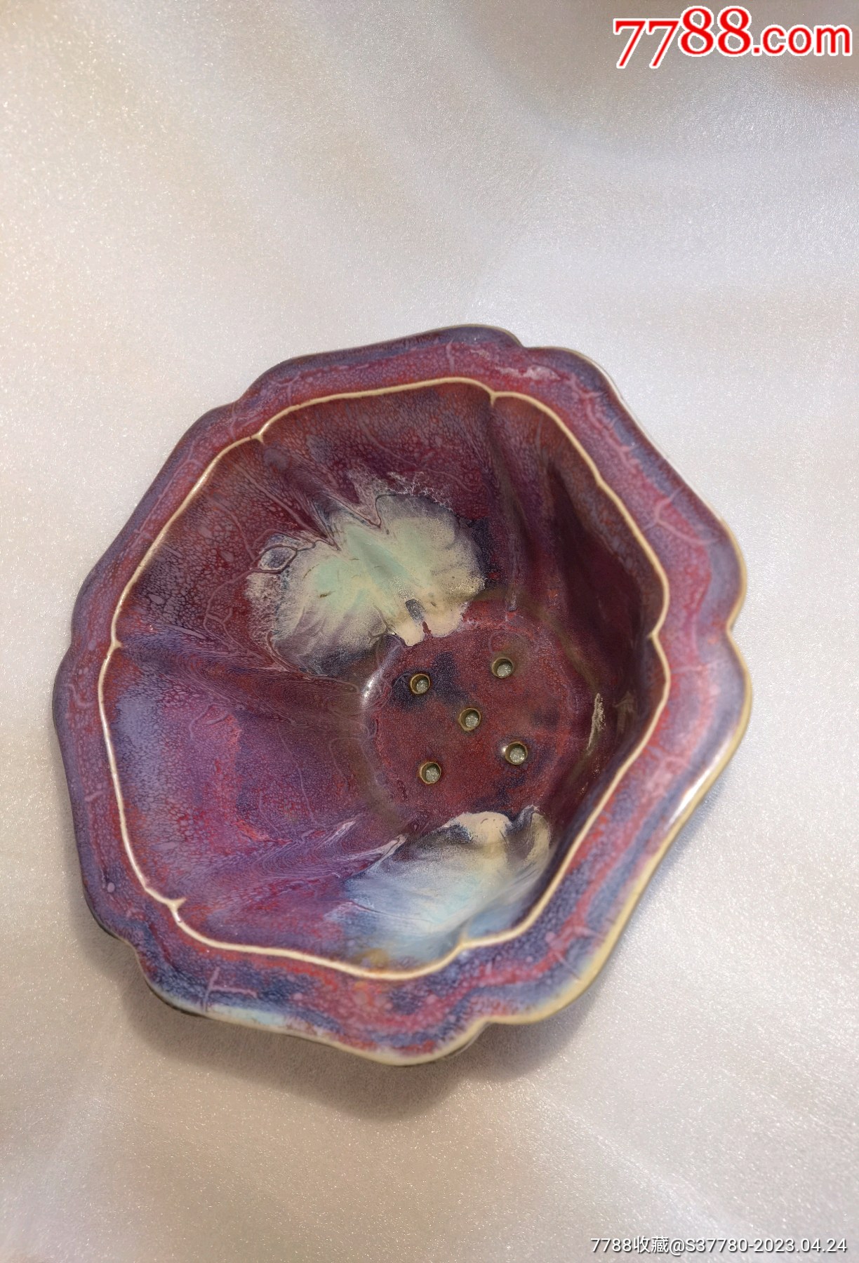 红釉钧瓷花盆底有点小磕皮具体看图_价格399元_第1张