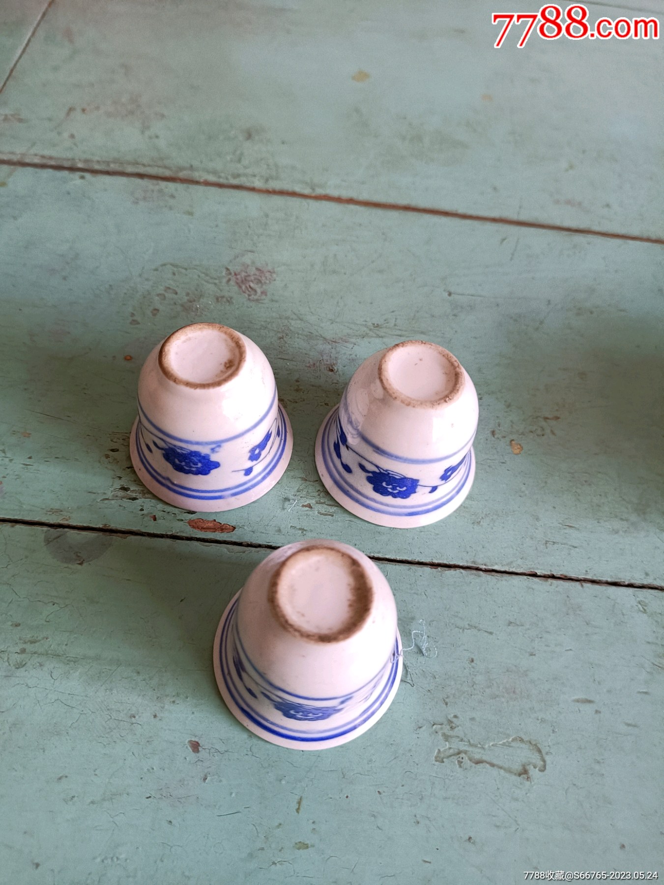 怀旧老白地青花大酒杯3个