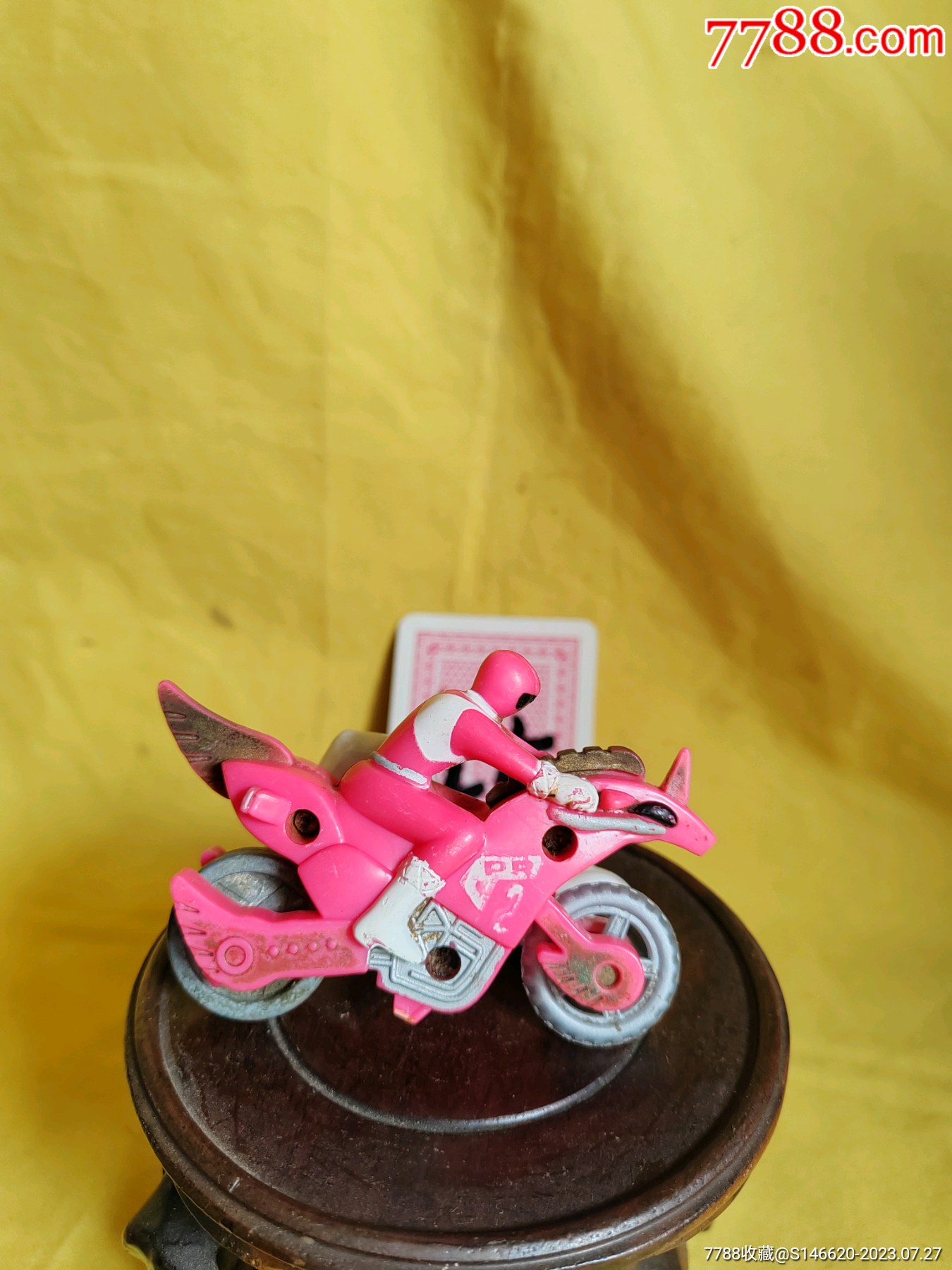 老塑料玩具摩托车