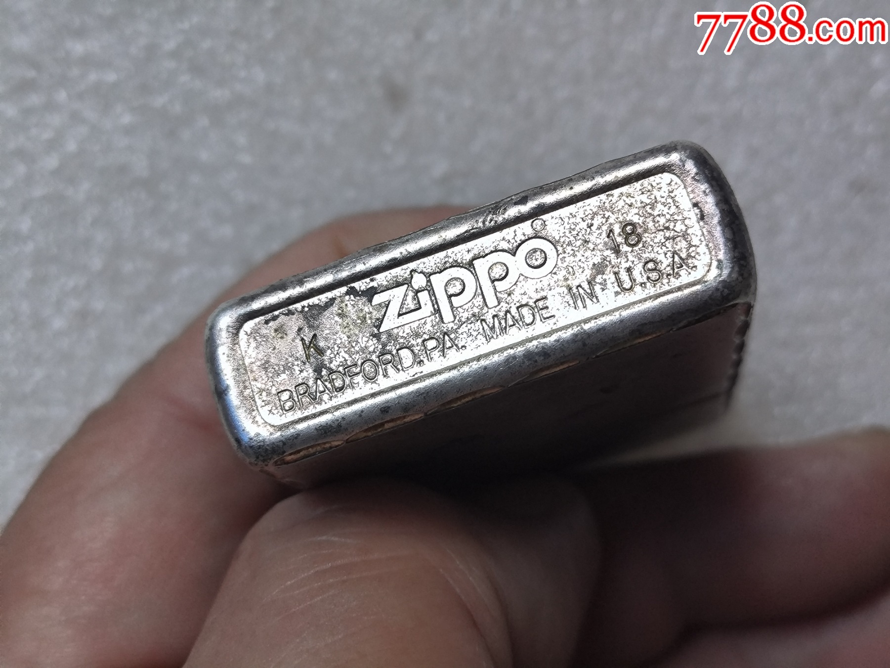 usa标的燃油打火机j816外壳材质特别是不是银的不详请自定没清理好用