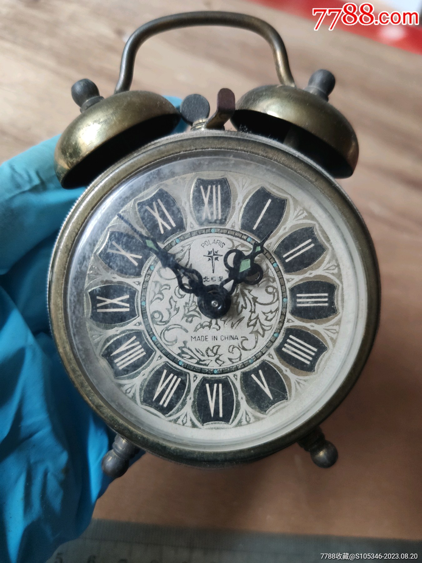 怀旧收藏老闹钟马蹄表