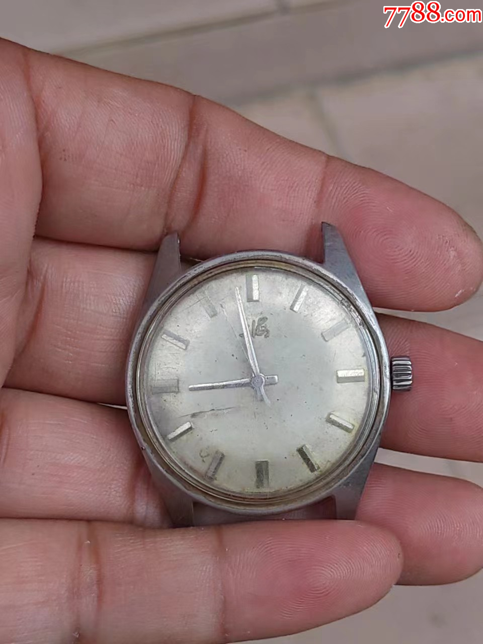 一个17钻上海手卷手表