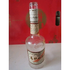 96年老酒瓶一個