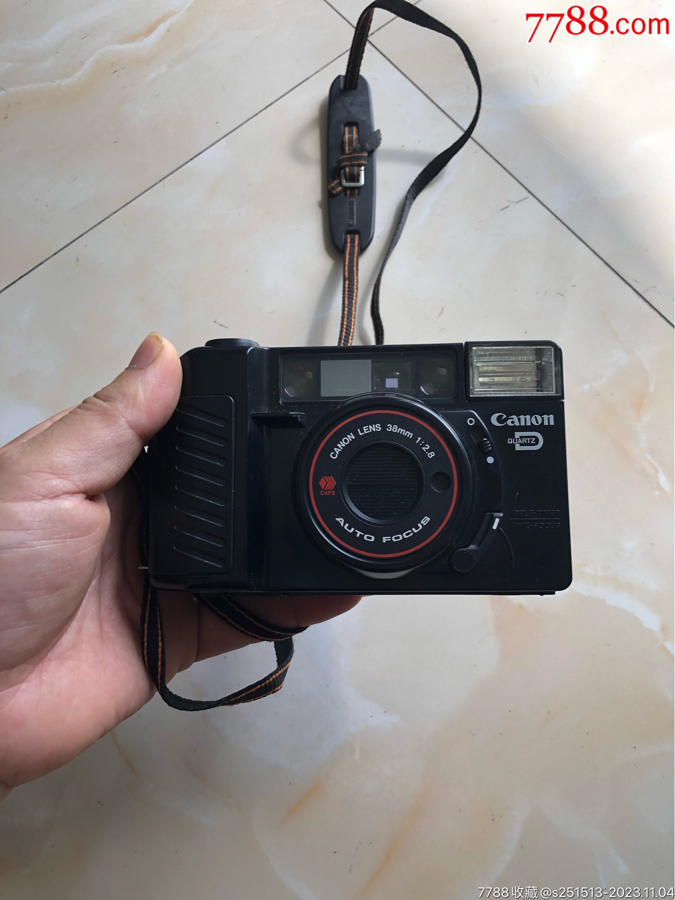 7788收藏__收藏热线>首页>拍卖>傻瓜机/胶片相机>日本老式胶卷相机(当