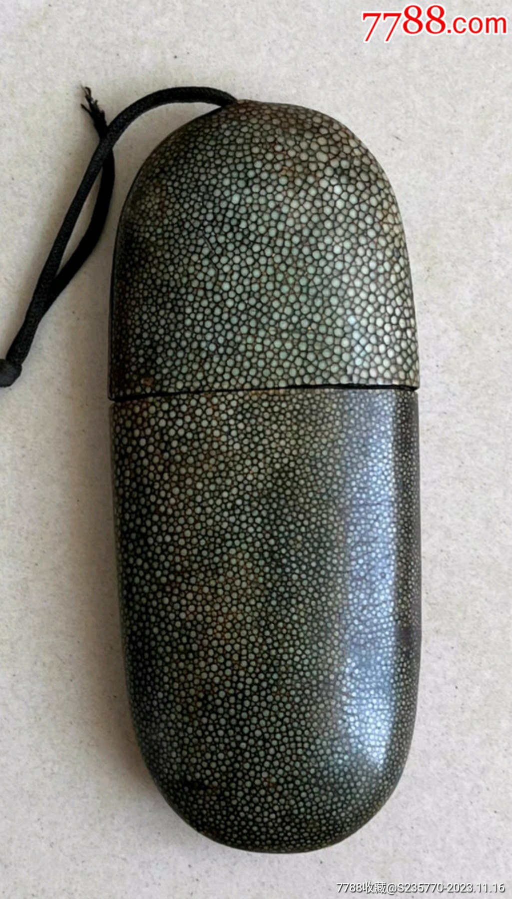 清代,鲨鱼皮眼镜盒,保真包老保真.包老.老到清朝.材质是鲨鱼皮.