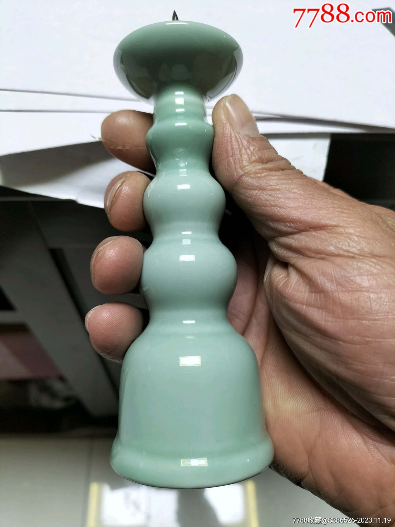 龙泉青瓷烛台非常少见颜色非常简单大方