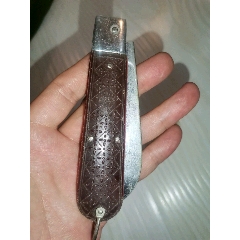 钻石牌电工刀一把