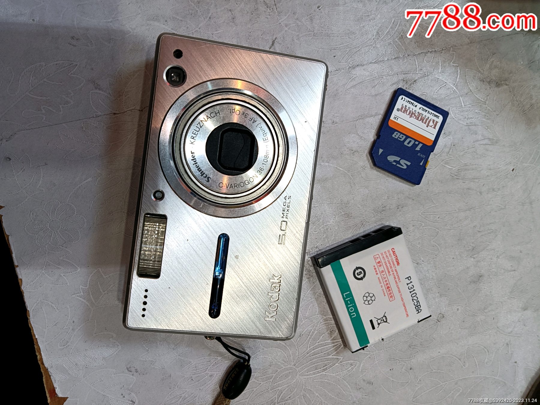 柯达相机，KOdak，V550，电池不能用了，充不了电，后面玻璃消掉，留下痕迹，价格40元au36066067卡片机/数码相机 加价
