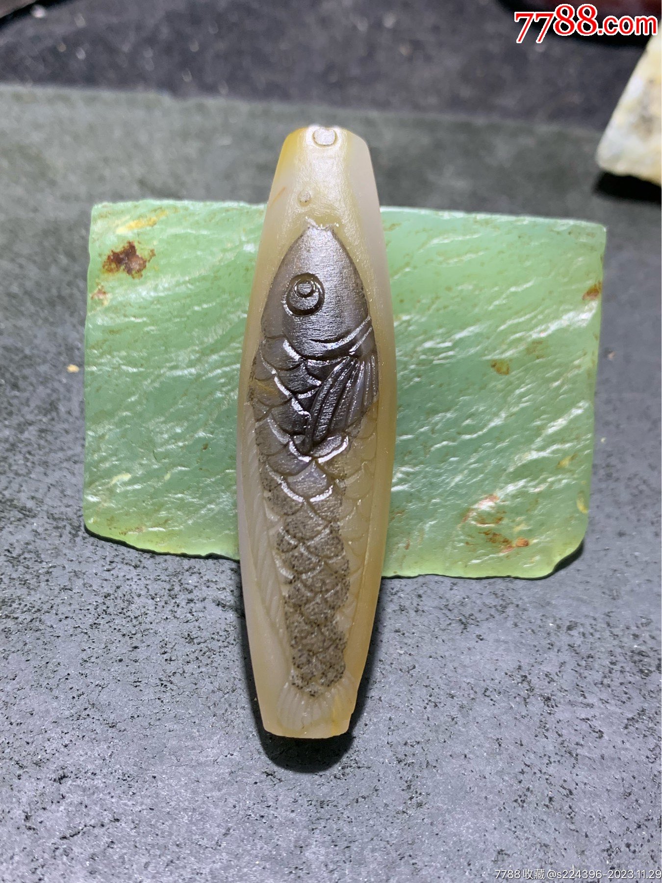 精美亚光巴西玛瑙手工俏色巧雕鲤鱼吊坠(把件)一个!_价格112元_第1张