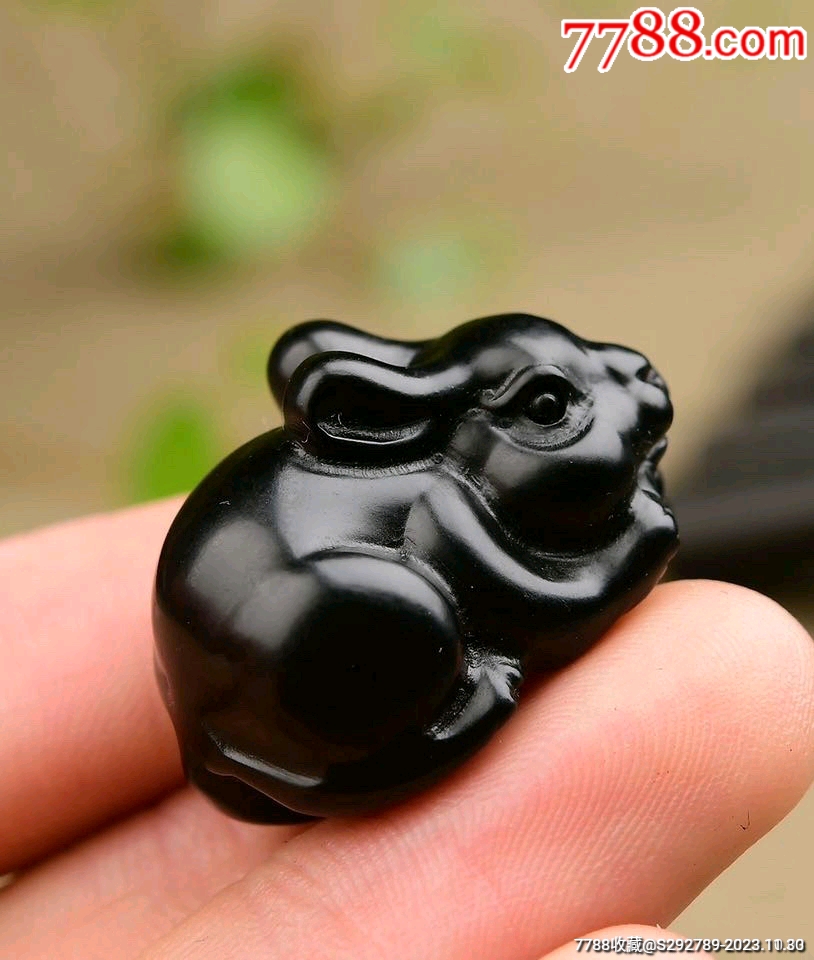 天然和田玉墨玉玉兔吊坠挂件一枚规格高度30mm左右品相如图保真支持