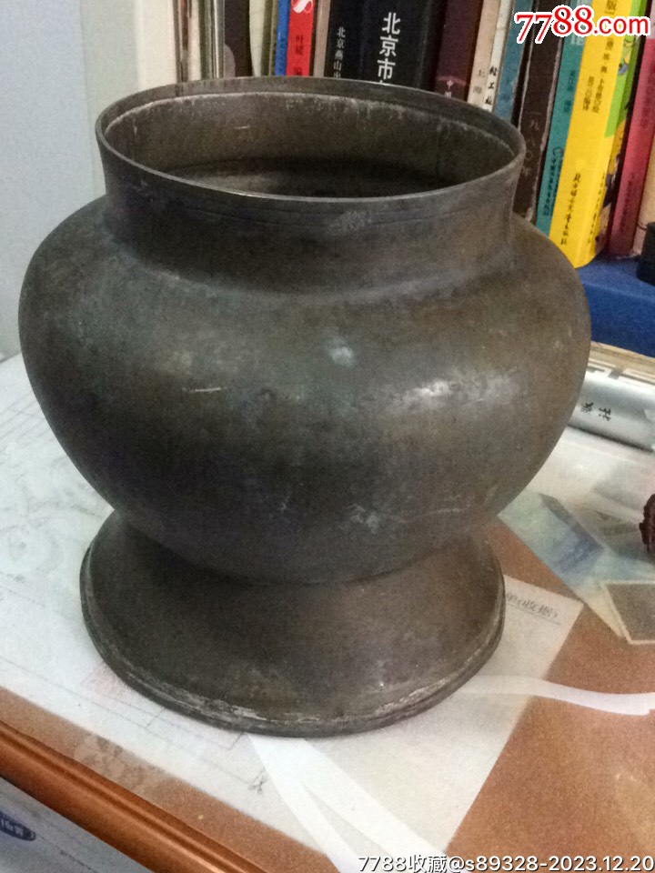 民国时期的铜香炉(手工打造):高17厘米:肚径16,5厘米:口径12厘米_价格