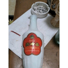 燕岭春酒瓶一个