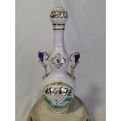 洋河大曲双耳青瓷花雕老酒瓶