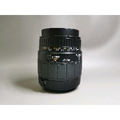 適馬sigma70210mmf45鏡頭品相如圖所示有黴灰最內鏡有水漬