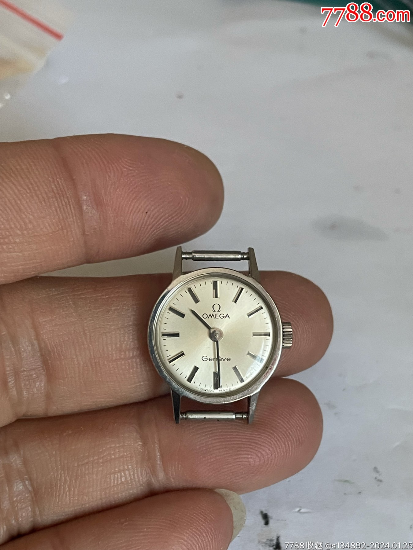 手表/腕表>近新品瑞士产欧米茄女机械表_价格130元【非凡表业】滚动