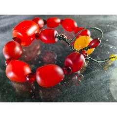 红老蜜蜡随形珠子一对