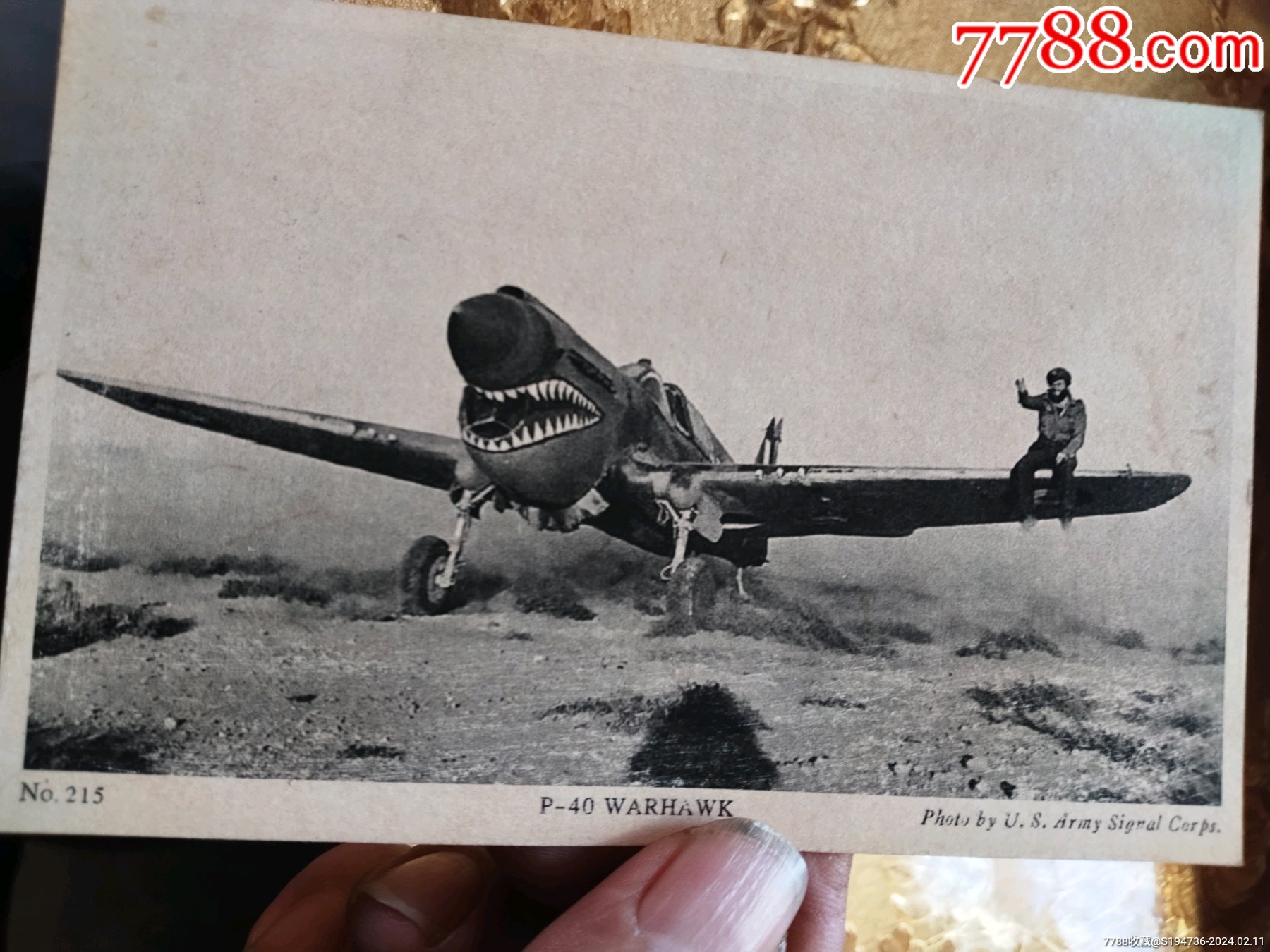 民国抗战时期美国援华飞虎队队员和座架鲨鱼战机留念明信片