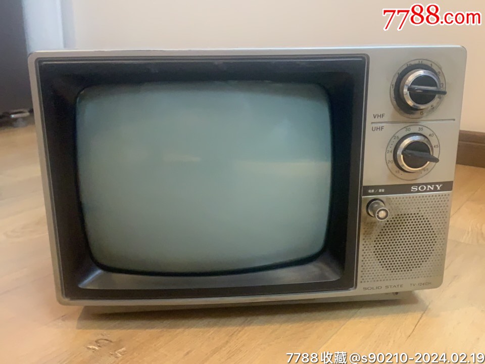 日本索尼黑白电视机