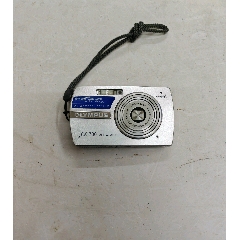 99数码相机9品￥16899爱国者数码相机9品￥21099佳能ixus980is