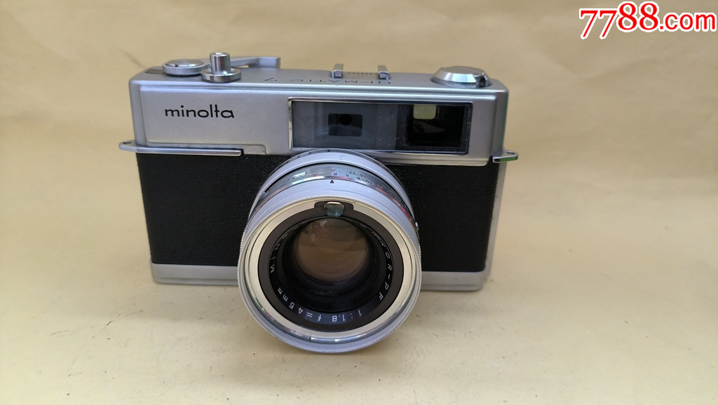 成色不错的美能达himatic7相机