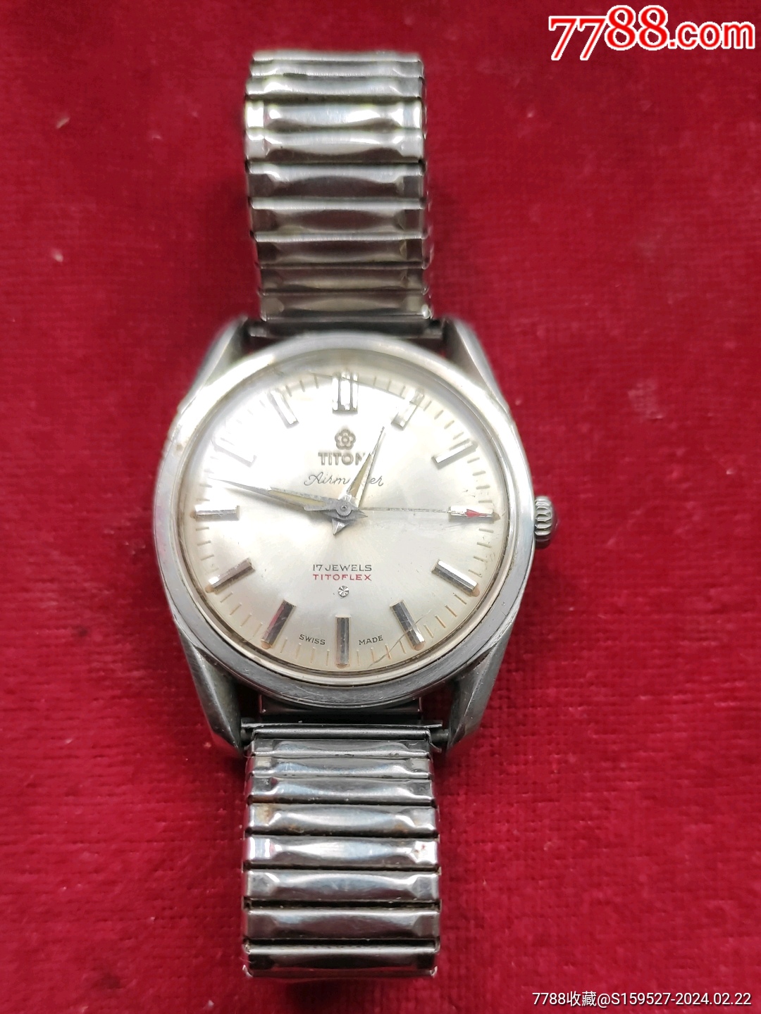 这是一块瑞士产梅花牌手表此表走时正常