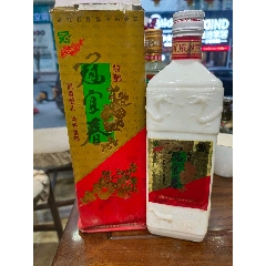 2004年49度山东老酒冠宜春特酿