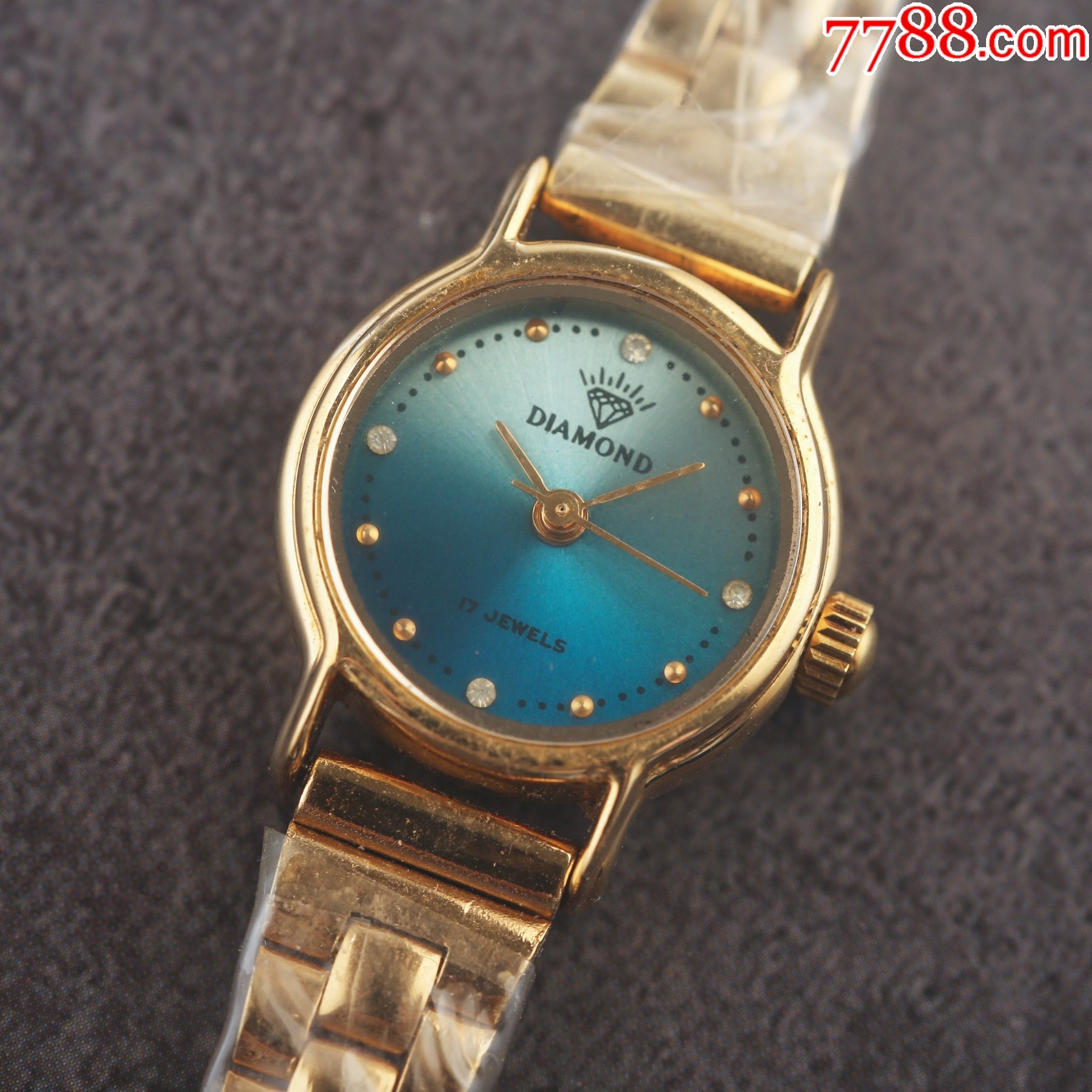 老库存未使用品上海钻石牌手表经典海洋渐变蓝复古女款