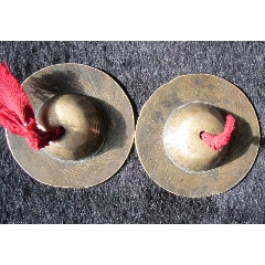 不清楚什么年代的铜杂件挺重