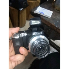 索尼dscf55摇摆镜头数码相机