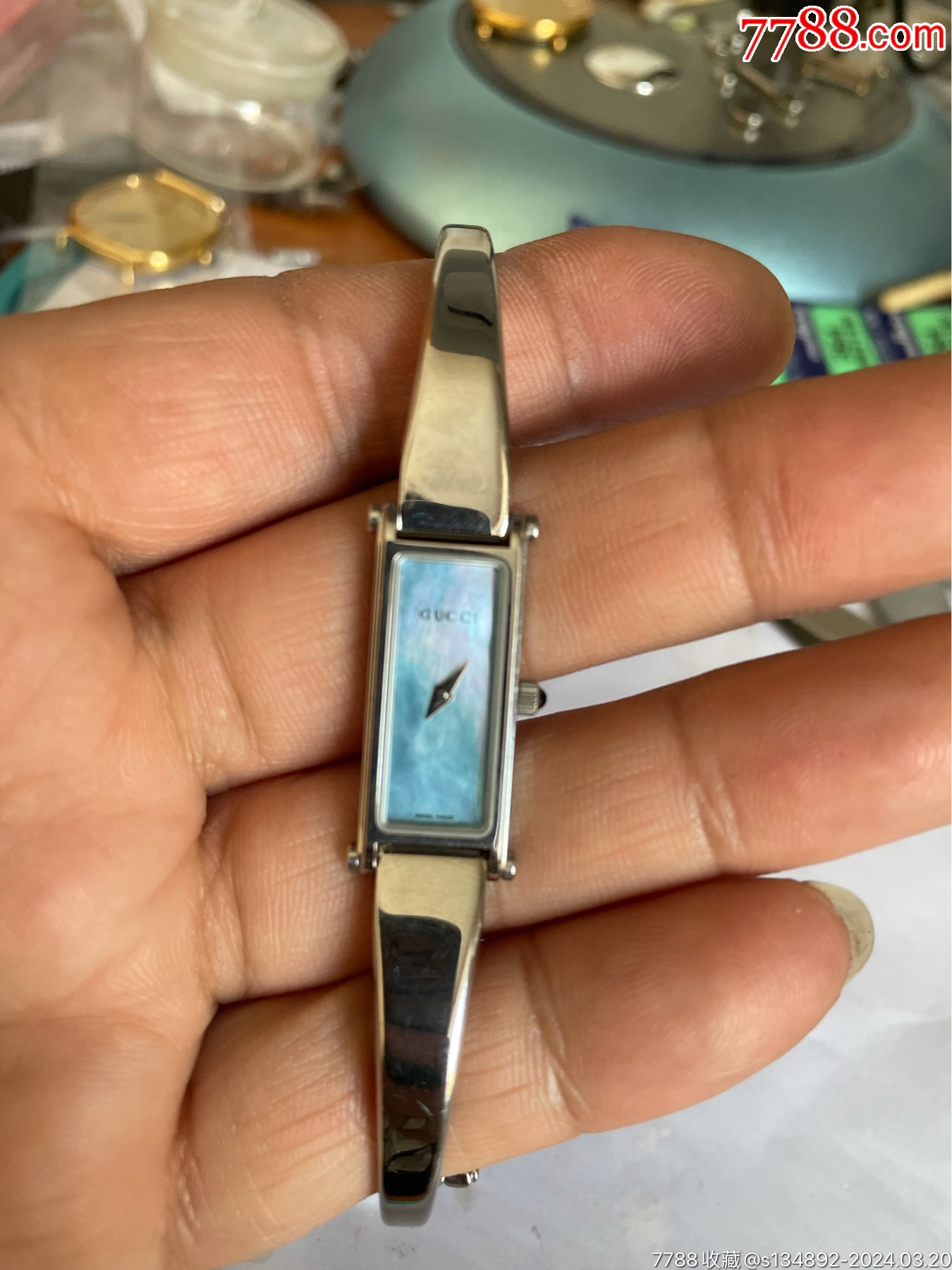 近新品瑞士产古奇女石英表