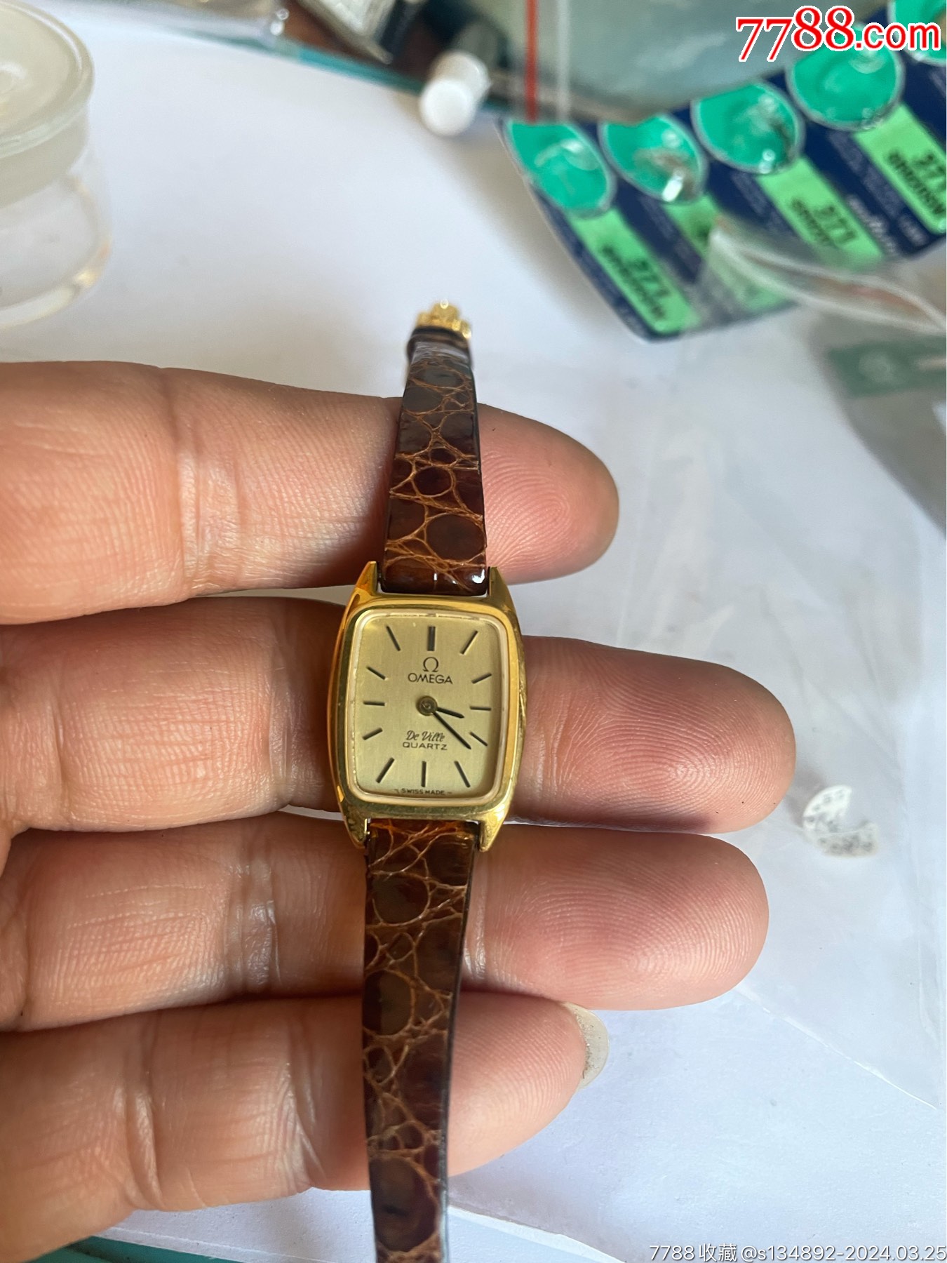 近新品瑞士产欧米茄女石英表