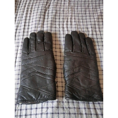 7788收藏__收藏热线>首页>拍卖>其他皮制品>劳保手套_价格1元【塞莱斯